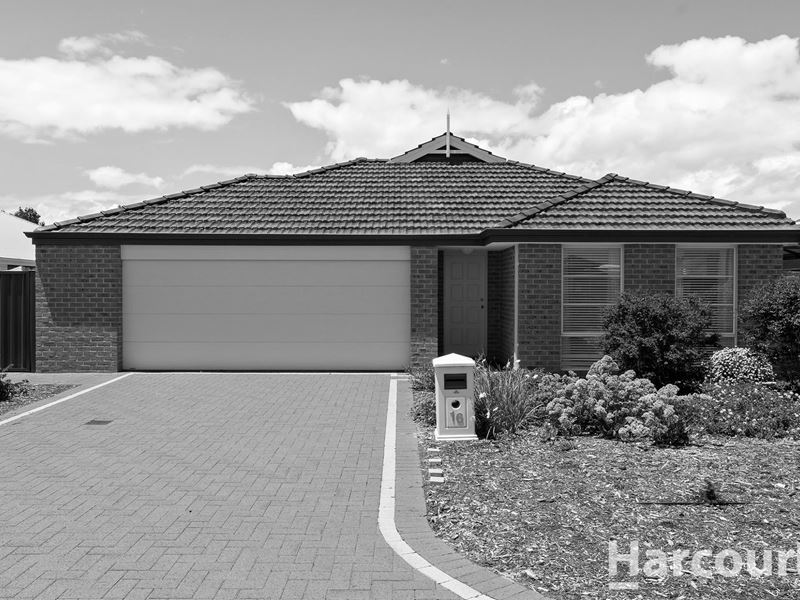 16 Vitesse Approach, Shoalwater