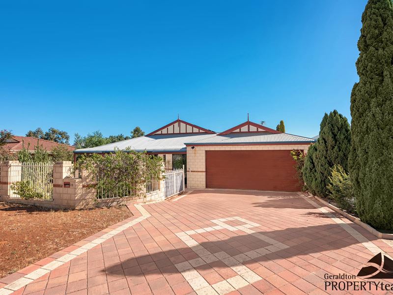 19 Mugana Crescent, Waggrakine