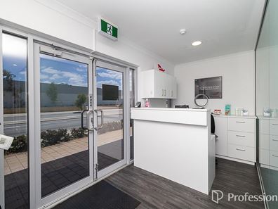 35/12 Davis Road, Kelmscott WA 6111