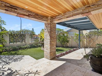 3 Shark Court, Sorrento WA 6020