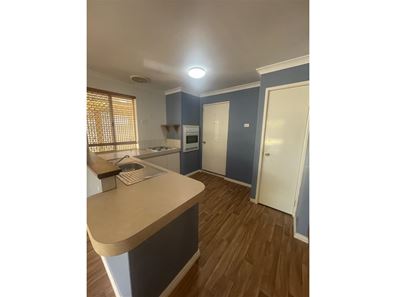 8 Buchanan Elbow, Greenfields WA 6210