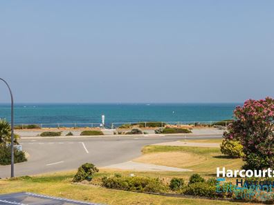3/4-6 Gloucester Avenue, Shoalwater WA 6169