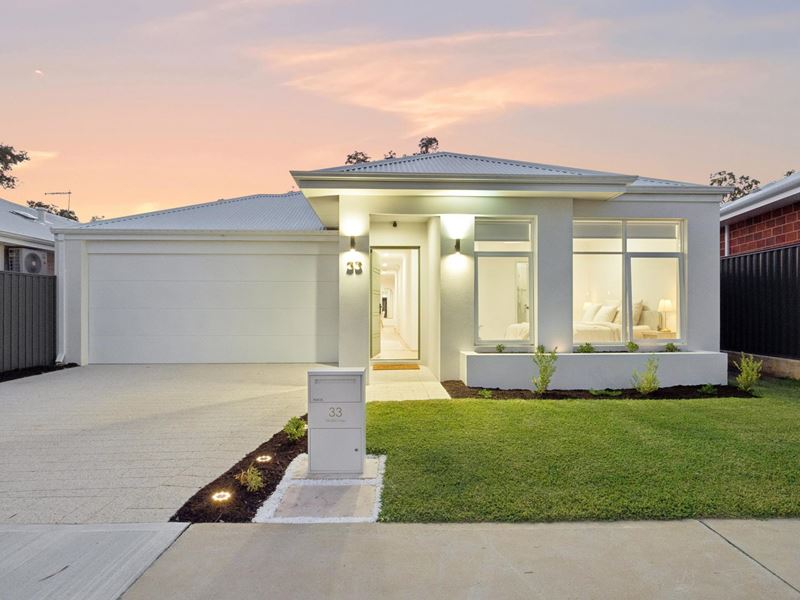 33 Lillypilly Loop, Sinagra WA 6065