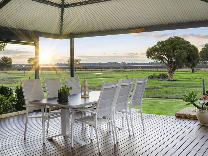 121 Estuary Waters Drive, Reinscourt