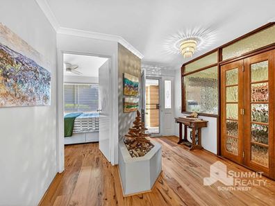 19 Hawkins Drive, Gelorup WA 6230