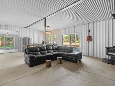 483 Gull Road, Serpentine WA 6125