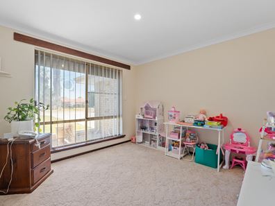 29 Lakemba Way, Waikiki WA 6169