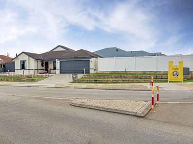 11 Bradman Drive, Butler WA 6036