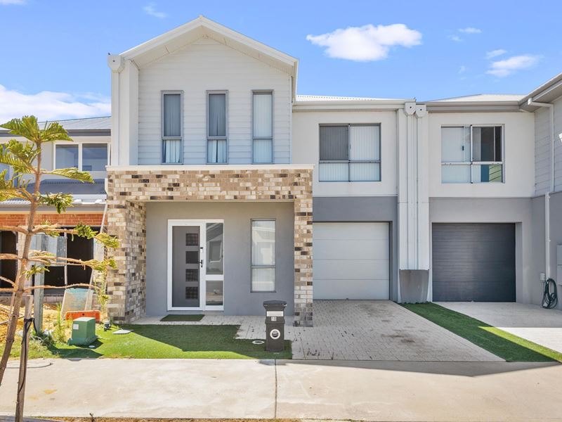 10 Boat Way, Golden Bay WA 6174