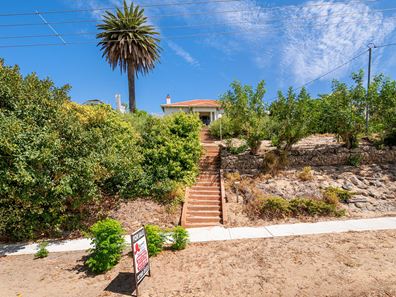32 Tuart Street, Bunbury WA 6230