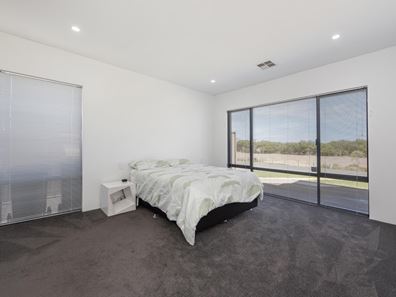 7 Persimmon Crescent, Karnup WA 6176