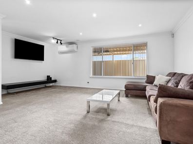 20B Feathertop Rise, Alexander Heights WA 6064