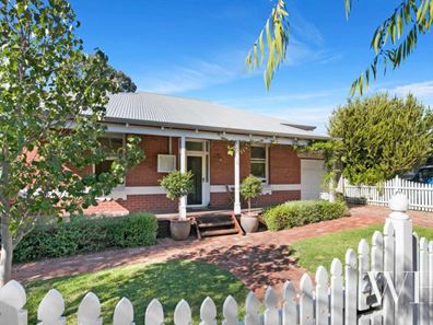 28 Silas Street, East Fremantle WA 6158