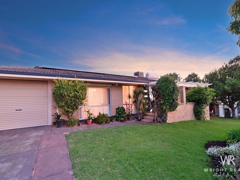 30 Aintree Street, Hamersley WA 6022