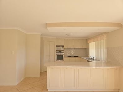 25 Clover Crescent, Busselton WA 6280