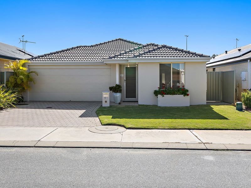 10 Cosin Street, Piara Waters WA 6112
