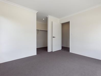 7 Hypatia Boulevard, Forrestdale WA 6112