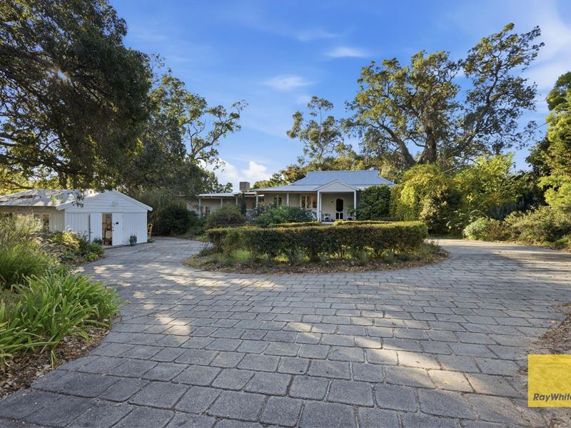 40 Recreation Road, Kalamunda WA 6076