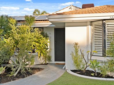 44 Fairview Drive, Waikiki WA 6169