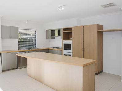 19 Woolnough Street, Daglish WA 6008