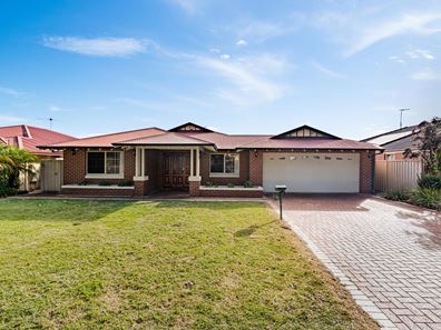 235 Kingsway, Darch WA 6065