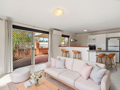 283 Kew Street, Cloverdale WA 6105