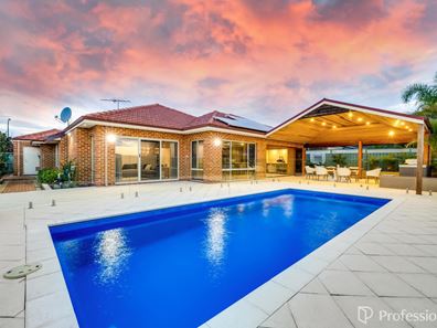32 Stonewall Circuit, Landsdale WA 6065
