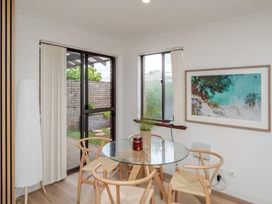 2/15 Axford Street, Como WA 6152