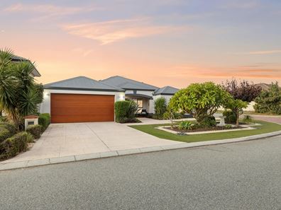 33 Rosewell Green, Wanneroo WA 6065