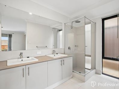 27 Annato Entrance, Byford WA 6122