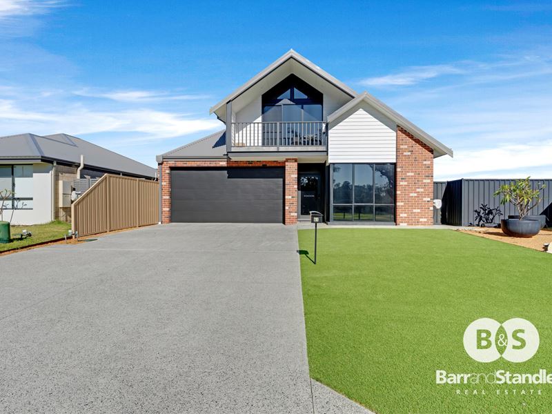 41 Hazelgrove Crescent, Millbridge WA 6232