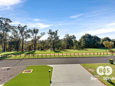 41 Hazelgrove Crescent, Millbridge WA 6232
