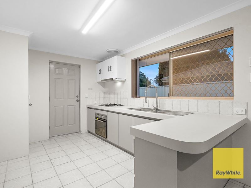 44 Nyandi Court, Thornlie WA 6108