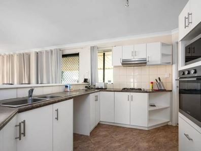 6 Marshall Street, West Lamington WA 6430