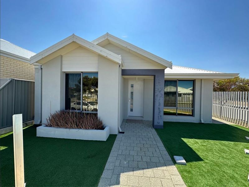 34 Leeward Ave, Eglinton WA 6034