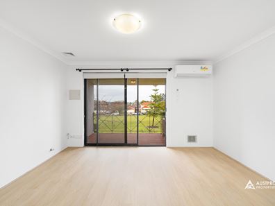 25/20 Gochean Avenue, Bentley WA 6102