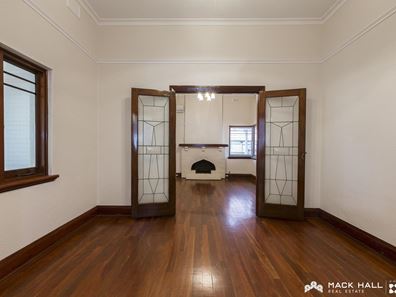 128 Forrest Street, Fremantle WA 6160