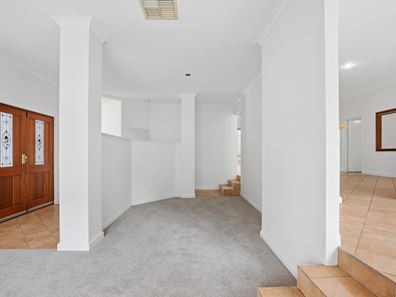24 Veneta Circuit, Atwell WA 6164