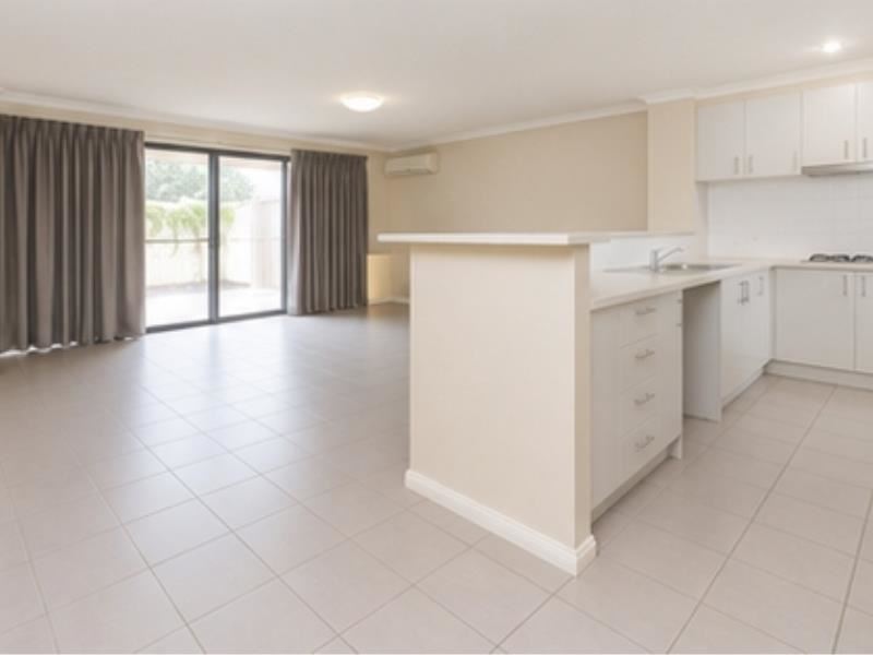 59/191 Railway Parade, Kelmscott WA 6111