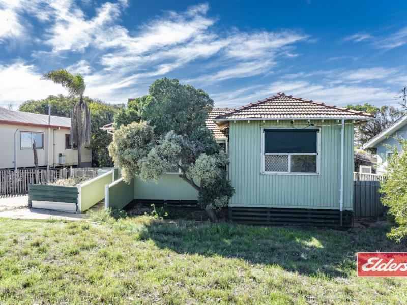 114 Fraser Street, Beachlands WA 6530