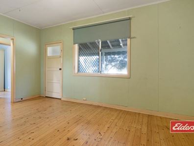 114 Fraser Street, Beachlands WA 6530