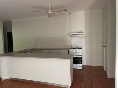 5B Chippindall Place, Cable Beach WA 6726