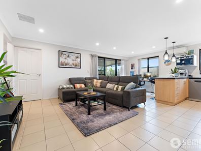 11B L'Aquila Circle, Beeliar WA 6164