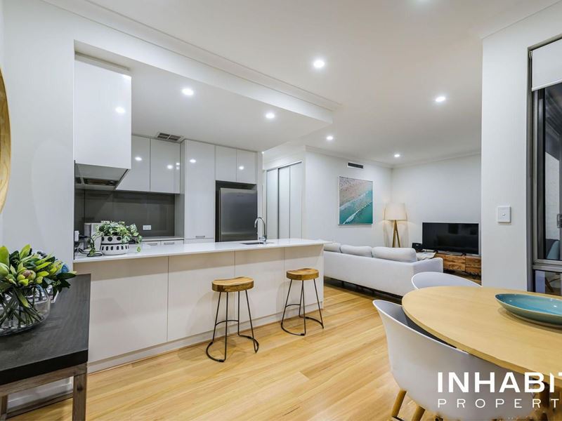 4/193 Grand Promenade, Doubleview WA 6018