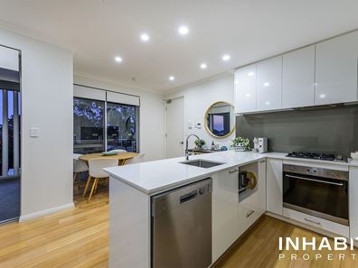 4/193 Grand Promenade, Doubleview WA 6018