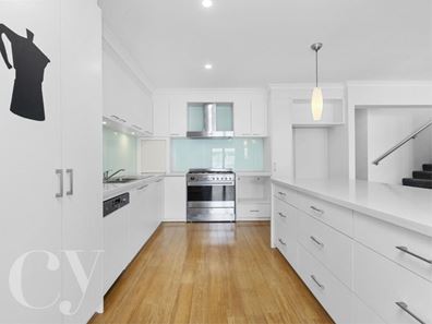7 Roscommon Crescent, Beaconsfield WA 6162
