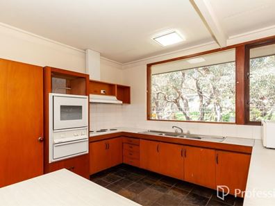 19 Paterson Road, Mount Nasura WA 6112