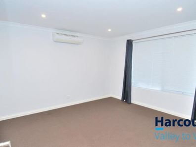 12 Pineroo Terrace, Ellenbrook WA 6069