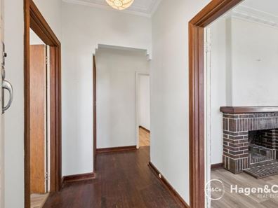 36 Auborough Street, Doubleview WA 6018