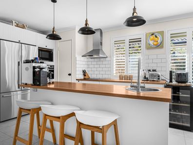 19 St Tropez Vista, Ellenbrook WA 6069